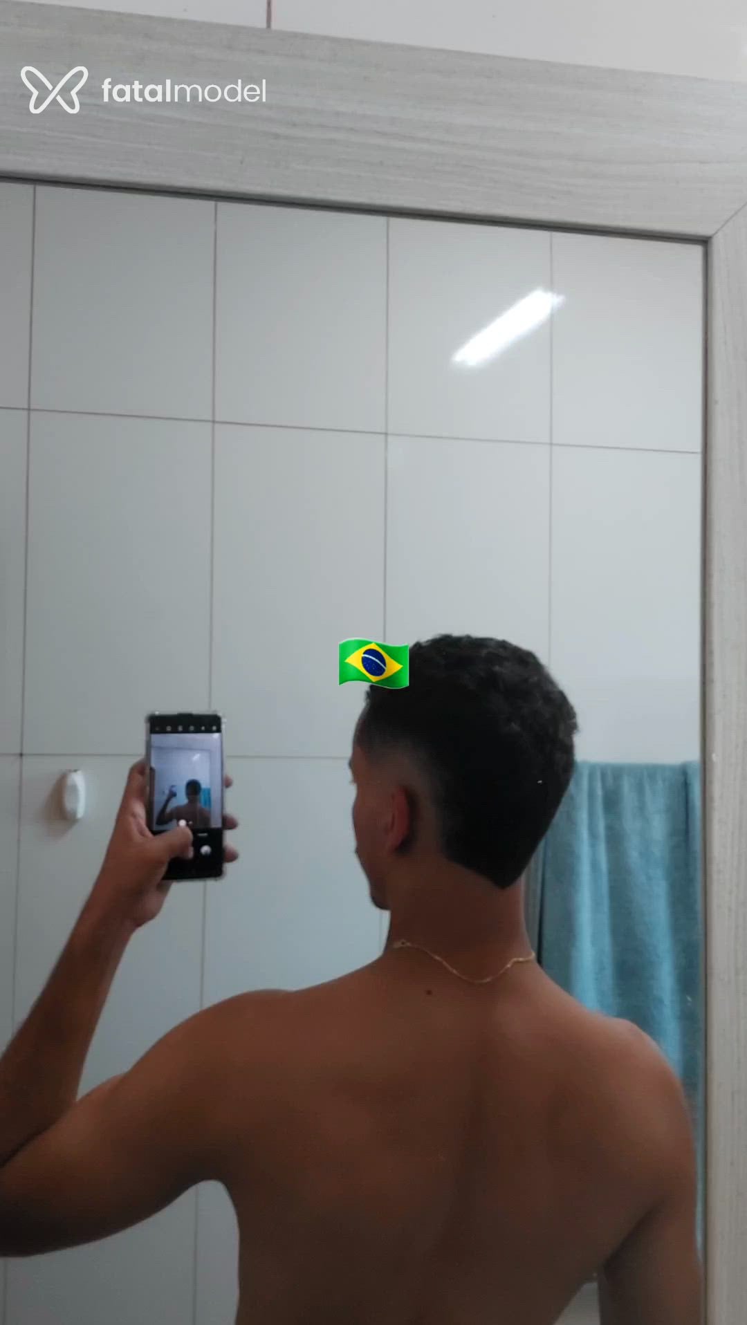 Acompanhante homem morena (o) de olhos pretos em Botucatu - Henrique