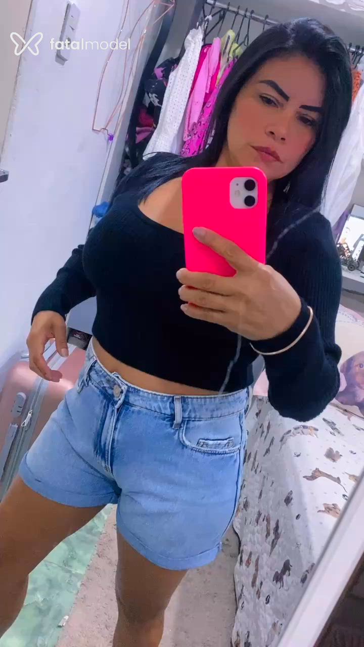 Acompanhante mulher morena (o) de olhos castanhos - Brenda