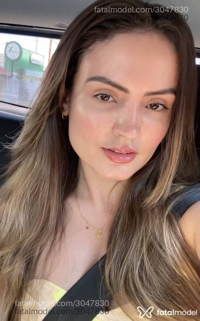 Acompanhante mulher loira (o) de olhos castanhos em Goiânia - Angelina Bianchi