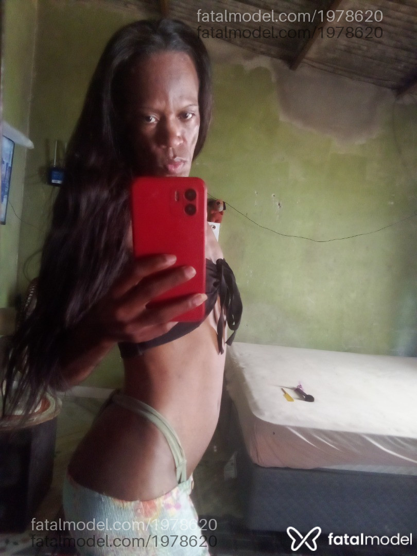 Acompanhante mulher trans com cabelo castanho de olhos castanhos - Princise Acompanhante mulher trans com cabelo castanho de olhos castanhos - Princise