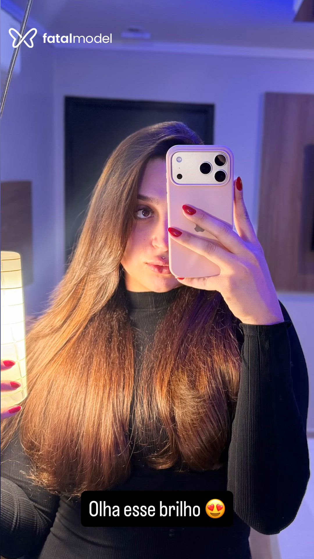 Acompanhante mulher trans com cabelo castanho de olhos castanhos em Araraquara Acompanhante mulher trans com cabelo castanho de olhos castanhos em Araraquara - Ghiovana