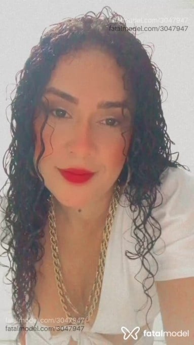 Acompanhante mulher morena (o) de olhos castanhos em Aracruz Acompanhante mulher morena (o) de olhos castanhos em Aracruz - Suellen Silva