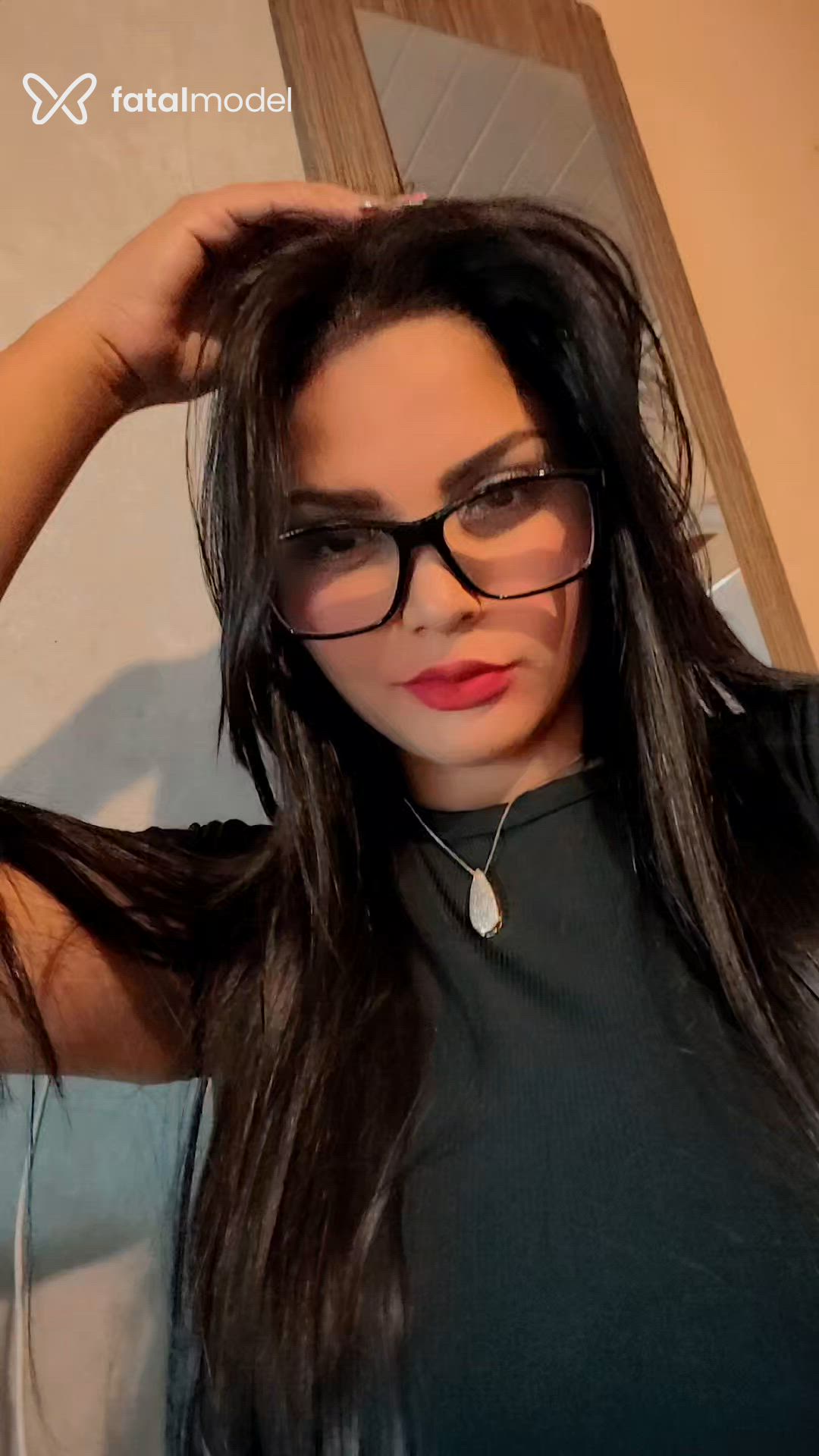Acompanhante mulher com cabelo castanho de olhos castanhos em São José - Joyce mendes