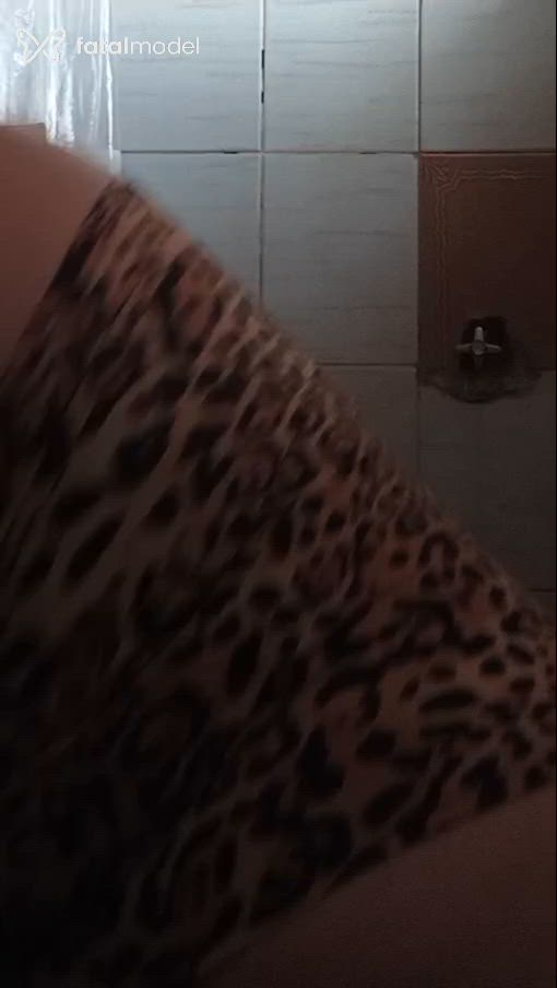 Acompanhante mulher morena (o) de olhos castanhos - Lola