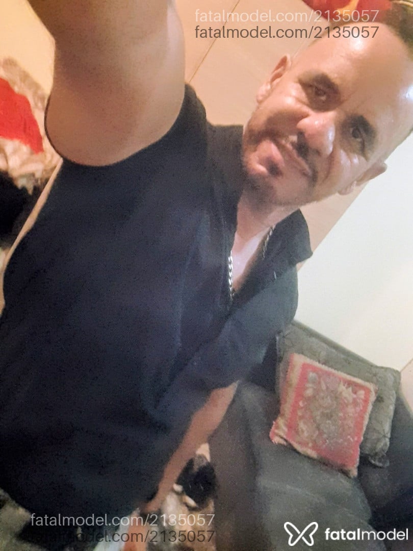 Acompanhante homem morena (o) de olhos pretos em Novo Hamburgo Acompanhante homem morena (o) de olhos pretos em Novo Hamburgo - Ruangogoboy