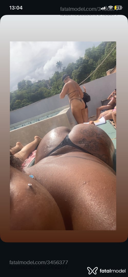 Acompanhante mulher com cabelo castanho de olhos pretos em Recife - Rayssa