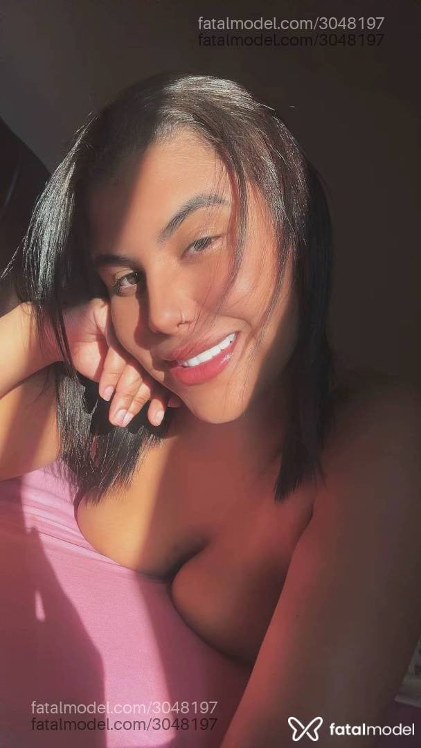 Acompanhante mulher morena (o) de olhos castanhos - Tifany