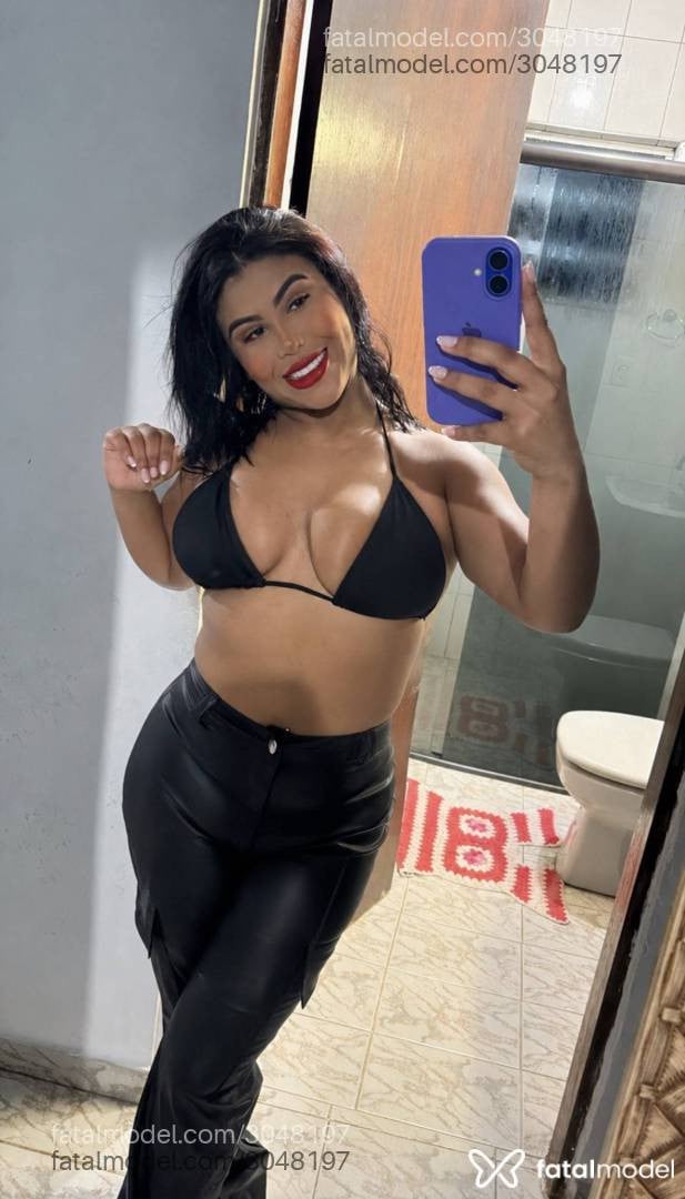 Acompanhante mulher morena (o) de olhos castanhos - Tifany