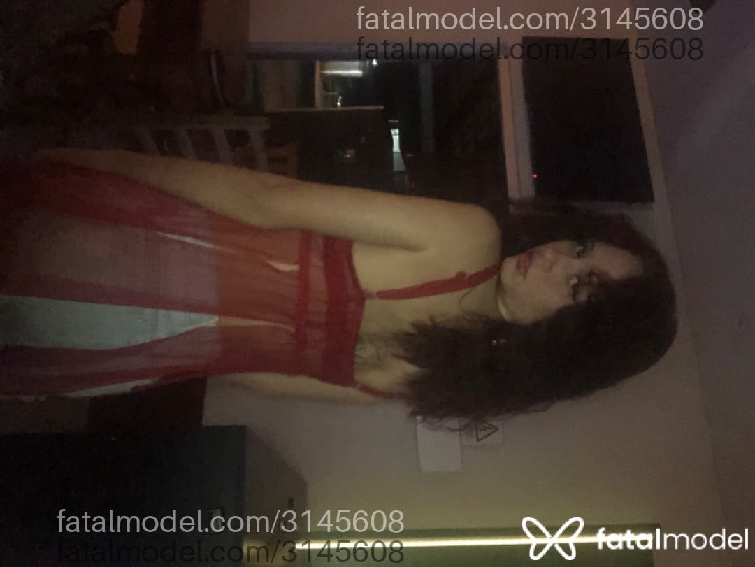 Acompanhante mulher com cabelo castanho de olhos mel em Três Lagoas - Cristyna