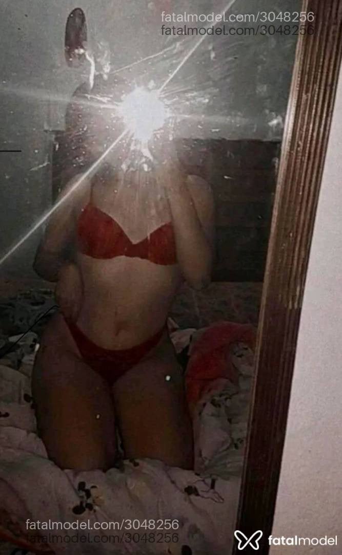 Acompanhante mulher morena (o) de olhos castanhos em Maringá - Mey