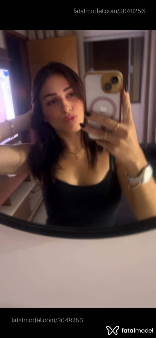 Acompanhante mulher morena (o) de olhos castanhos - Lillith