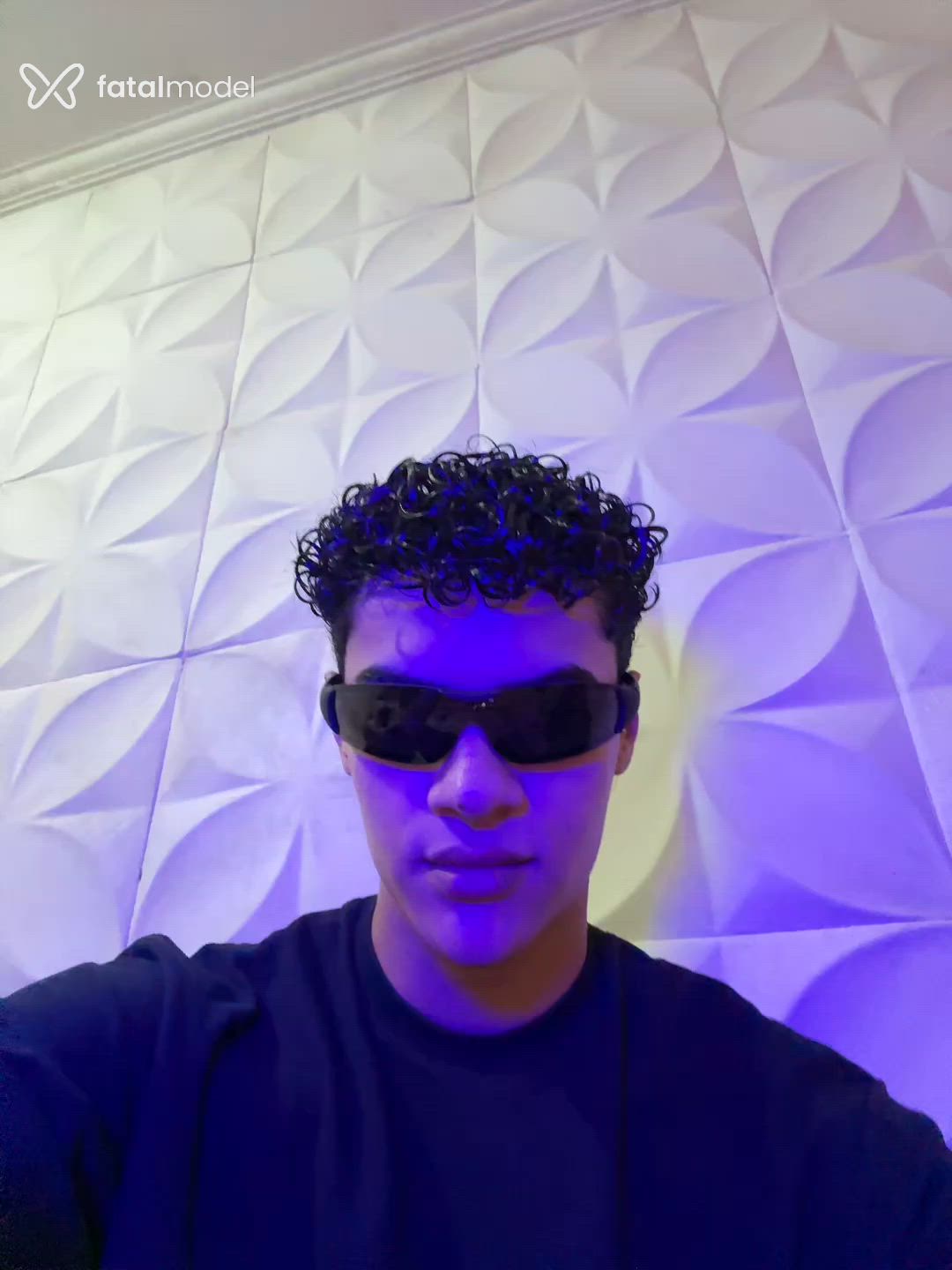 Acompanhante homem morena (o) de olhos castanhos - Gabriel