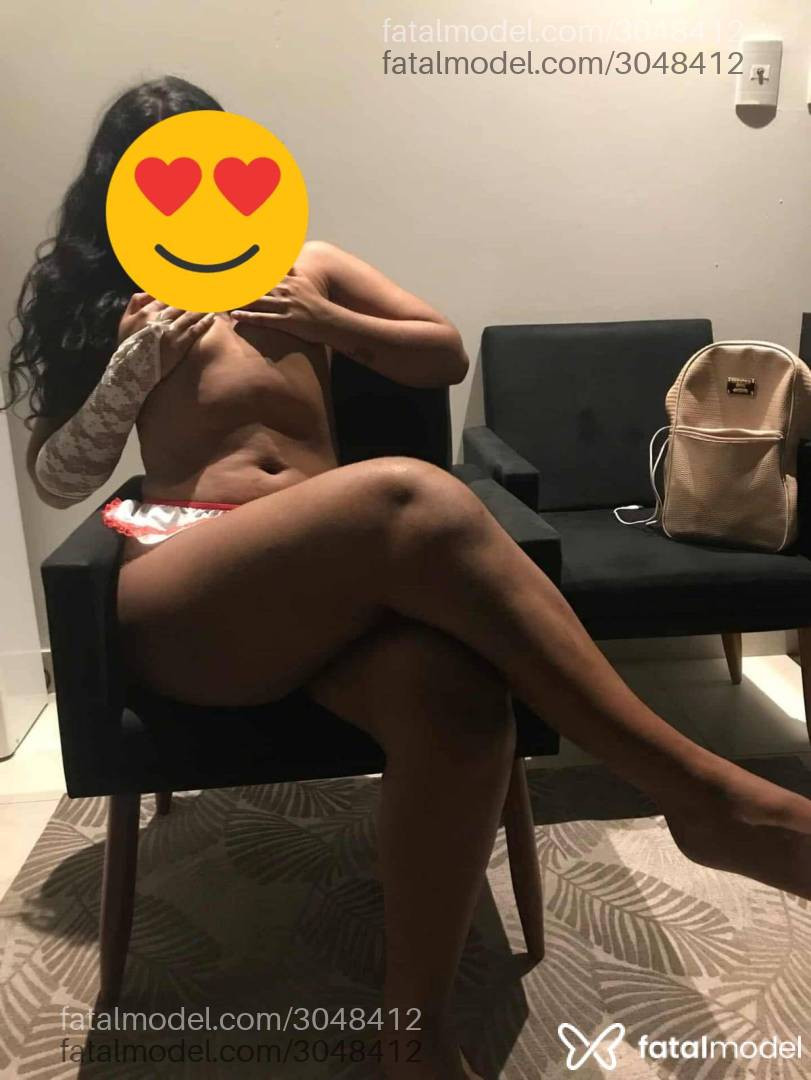 Acompanhante mulher morena (o) de olhos pretos - Sabrina