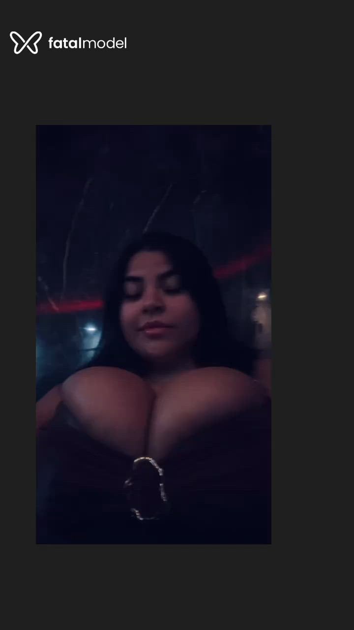 Acompanhante mulher morena (o) de olhos castanhos - Gabriela