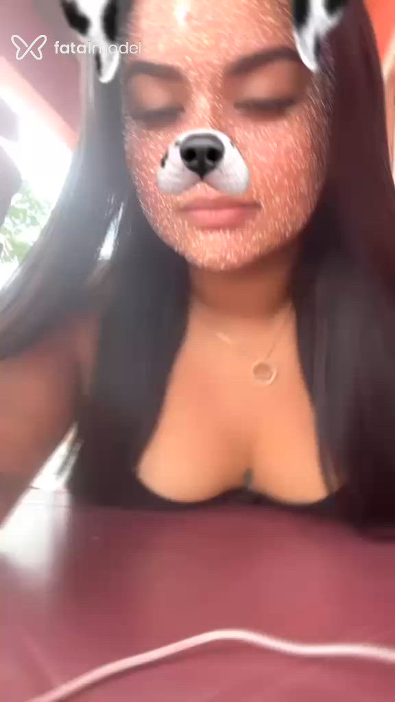 Acompanhante mulher morena (o) de olhos castanhos - Barreto