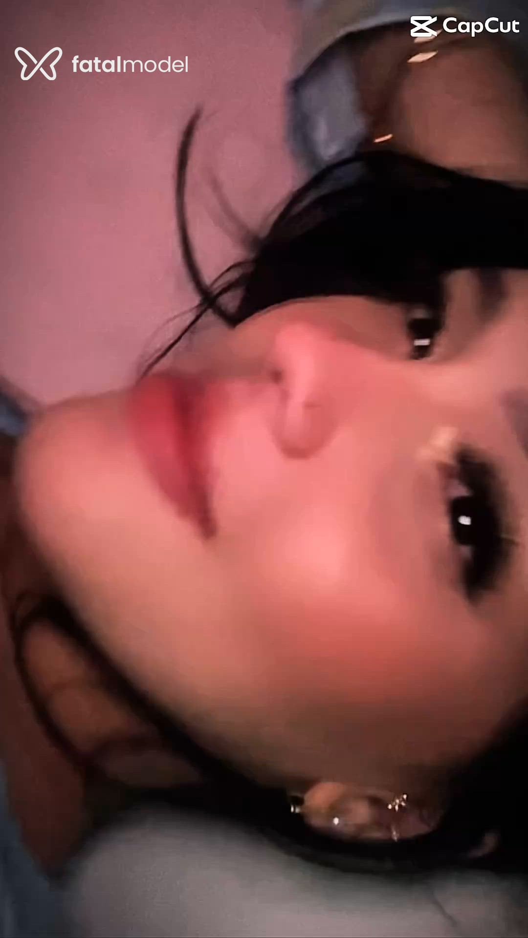 Acompanhante mulher morena (o) de olhos pretos em Sorocaba Acompanhante mulher morena (o) de olhos pretos em Sorocaba - Mirela Letícia