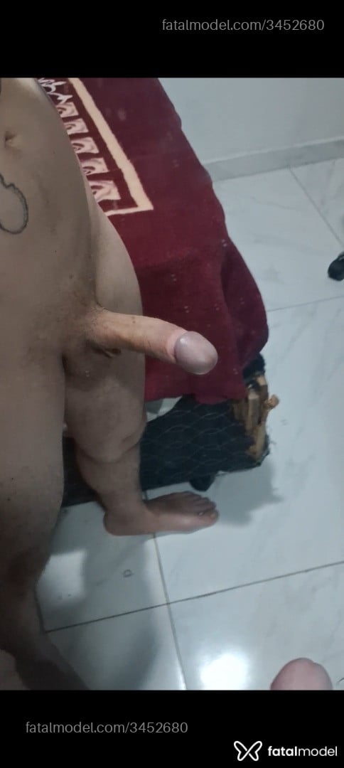 Acompanhante homem com cabelo castanho de olhos castanhos em Taubaté Acompanhante homem com cabelo castanho de olhos castanhos em Taubaté - Olvieira