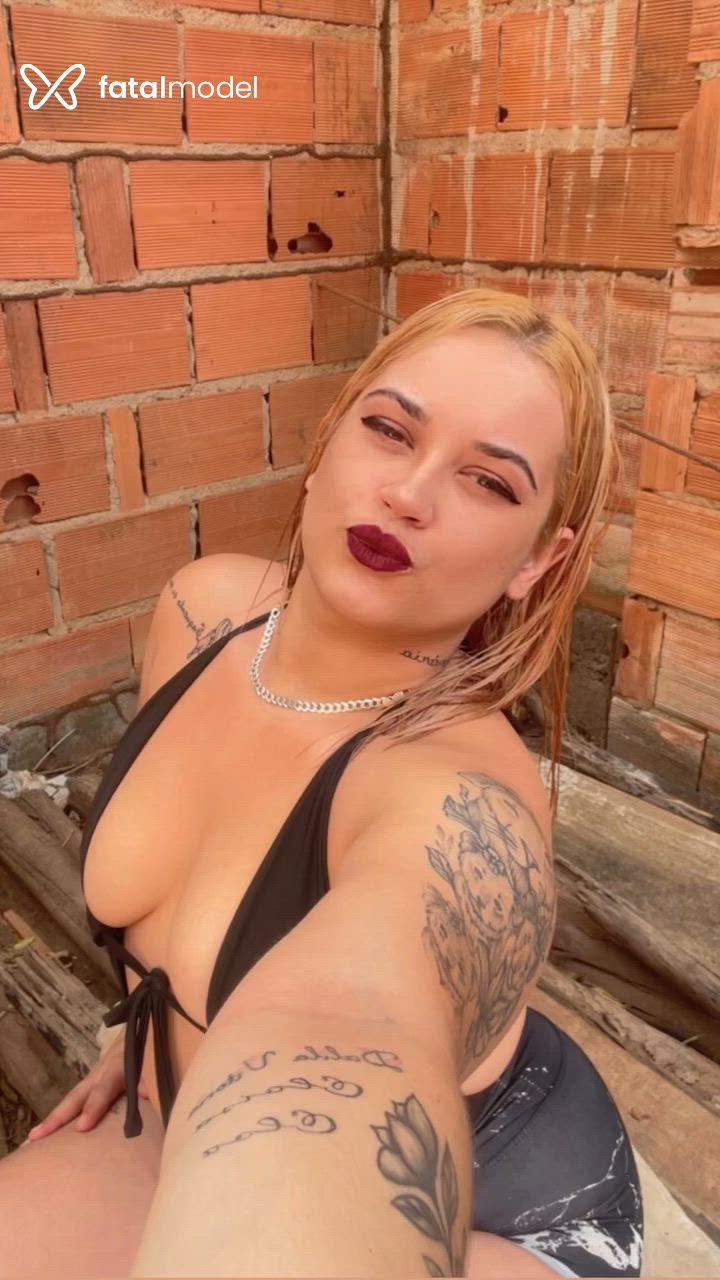 Acompanhante mulher morena (o) de olhos castanhos em Ipatinga Acompanhante mulher morena (o) de olhos castanhos em Ipatinga - Livinha