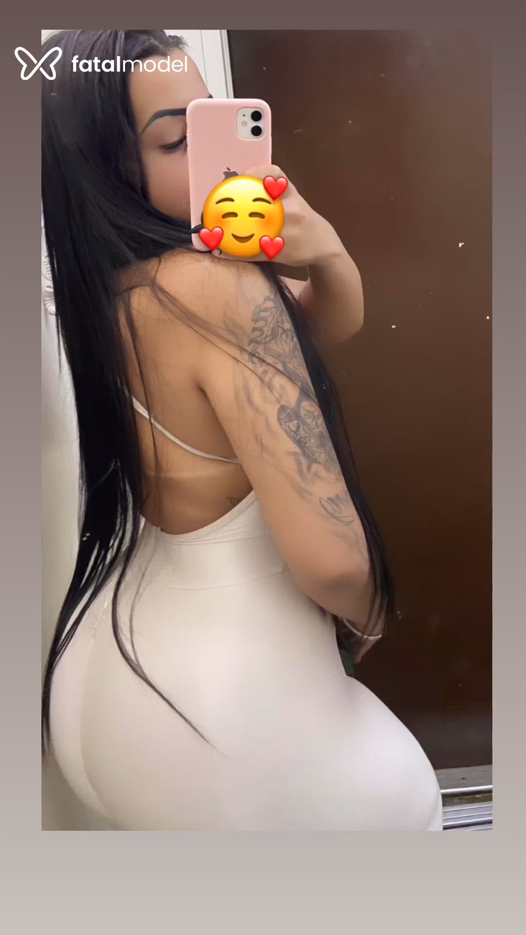 Acompanhante mulher trans morena (o) de olhos castanhos - Melissa