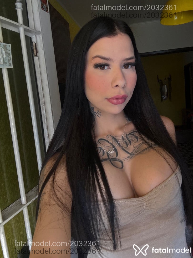 Acompanhante mulher com cabelo castanho de olhos castanhos em São Paulo Acompanhante mulher com cabelo castanho de olhos castanhos em São Paulo - Luciana