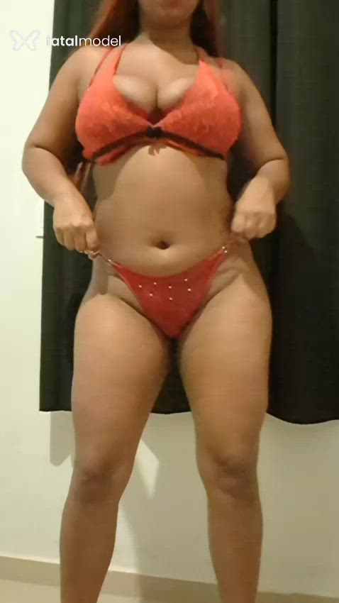 Acompanhante mulher com cabelo castanho de olhos castanhos em Campo Grande Acompanhante mulher com cabelo castanho de olhos castanhos em Campo Grande - Alessandra