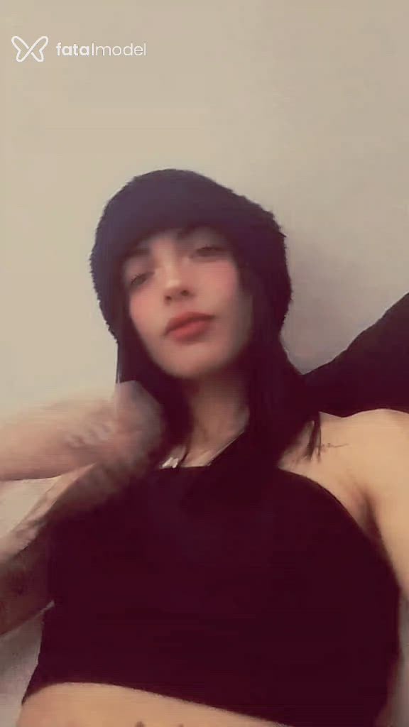 Acompanhante mulher morena (o) de olhos verdes - Larissa Salles