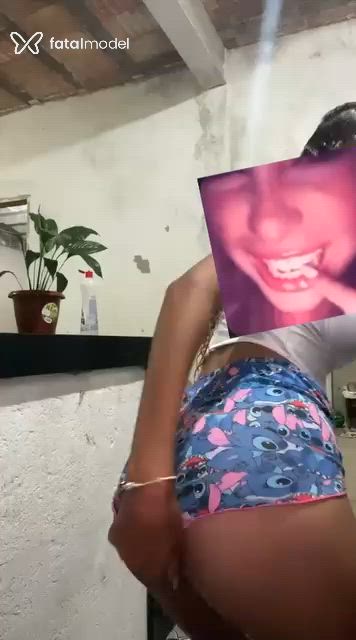 Acompanhante mulher morena (o) de olhos pretos em Betim Acompanhante mulher morena (o) de olhos pretos em Betim - Jheniffer