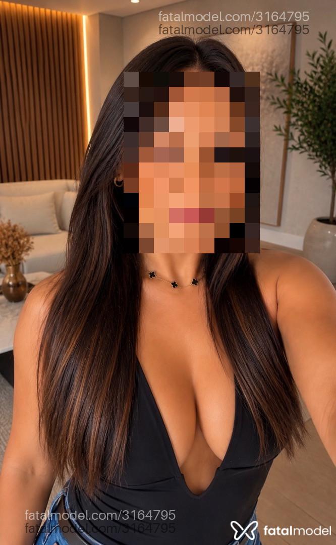 Acompanhante mulher com cabelo castanho de olhos castanhos em Serra Acompanhante mulher com cabelo castanho de olhos castanhos em Serra - Manuella