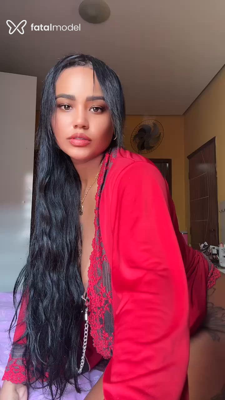 Acompanhante mulher morena (o) de olhos pretos em Virtual Acompanhante mulher morena (o) de olhos pretos em Virtual - Morena Luminosa