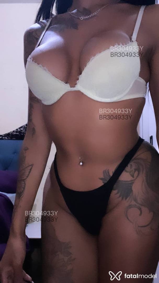 Acompanhante travesti morena (o) de olhos castanhos - Thayla vitória Acompanhante travesti morena (o) de olhos castanhos - Thayla vitória