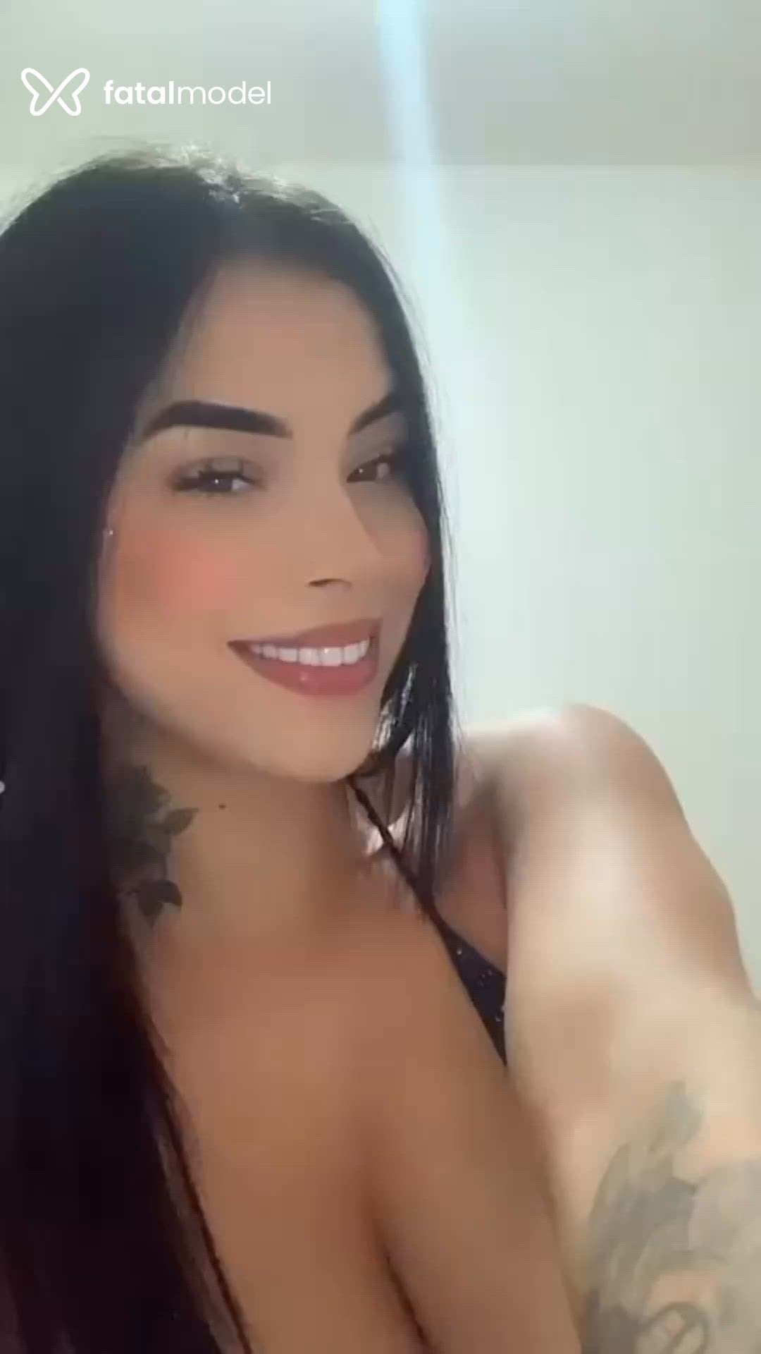 Acompanhante mulher morena (o) de olhos castanhos - Eduarda Andrade