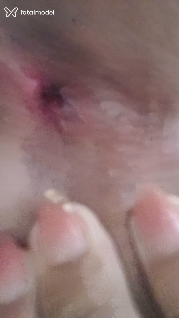 Acompanhante mulher trans com cabelo castanho de olhos pretos - Nuelly