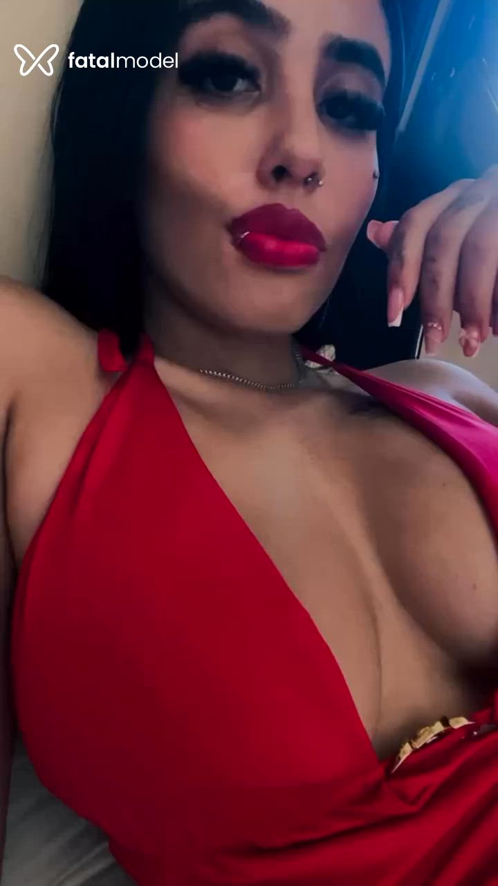 Acompanhante mulher morena (o) de olhos castanhos em Caraguatatuba Acompanhante mulher morena (o) de olhos castanhos em Caraguatatuba - Angel
