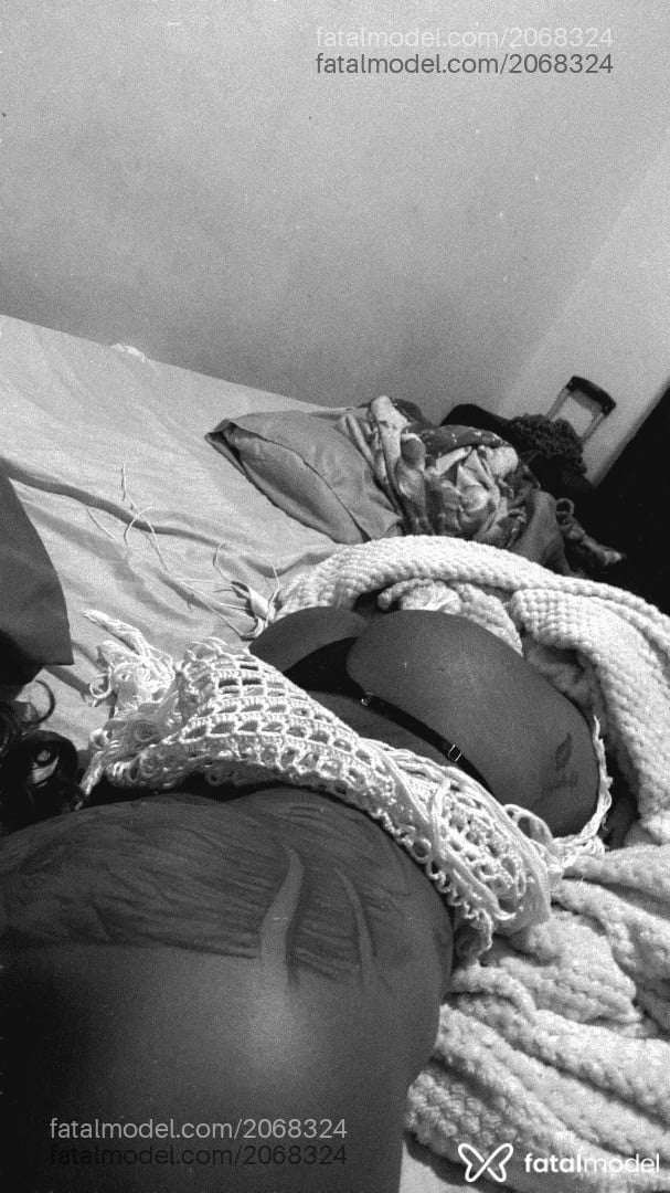Acompanhante homem loira (o) de olhos castanhos em Inocência - Ysis Castro
