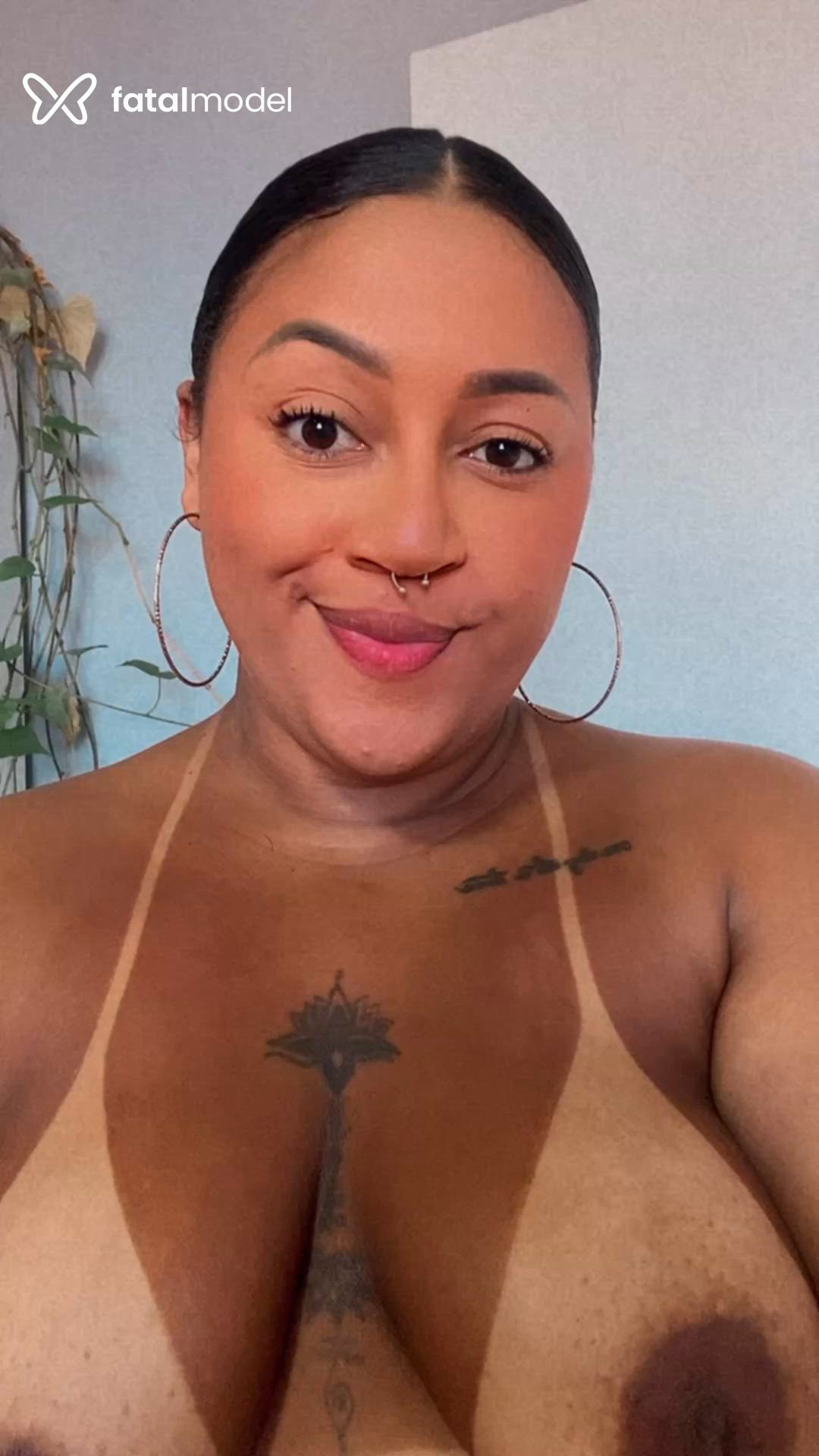 Acompanhante mulher com cabelo castanho de olhos castanhos em Rio de Janeiro Acompanhante mulher com cabelo castanho de olhos castanhos em Rio de Janeiro - Maya Prado