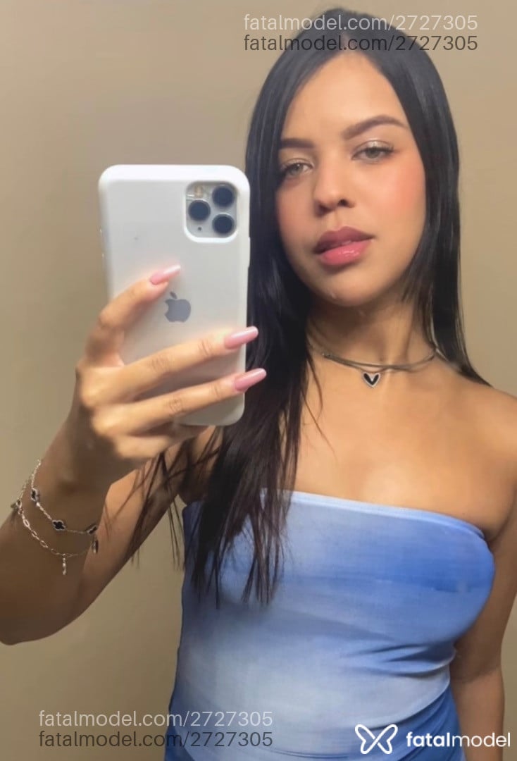 Acompanhante mulher morena (o) de olhos mel - Isadora