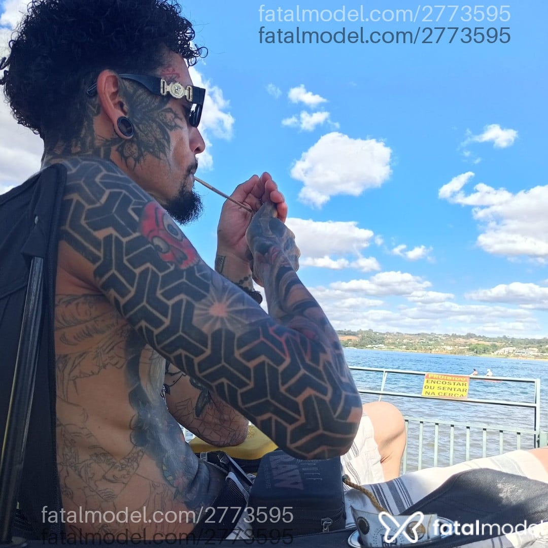 Acompanhante homem morena (o) de olhos mel em Brasília - Anthony