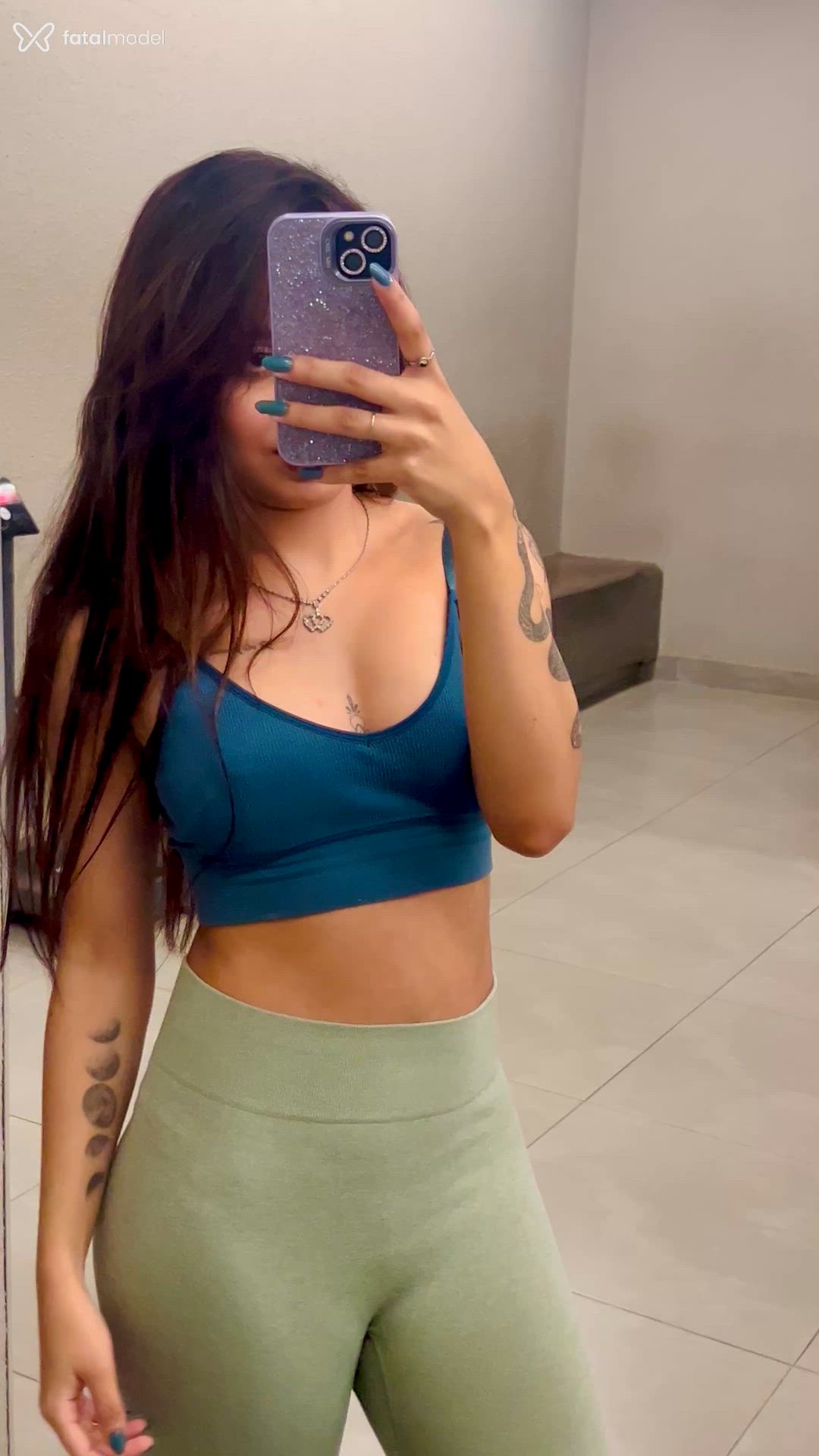 Acompanhante mulher com cabelo castanho de olhos castanhos - Nicolly Acompanhante mulher com cabelo castanho de olhos castanhos - Nicolly