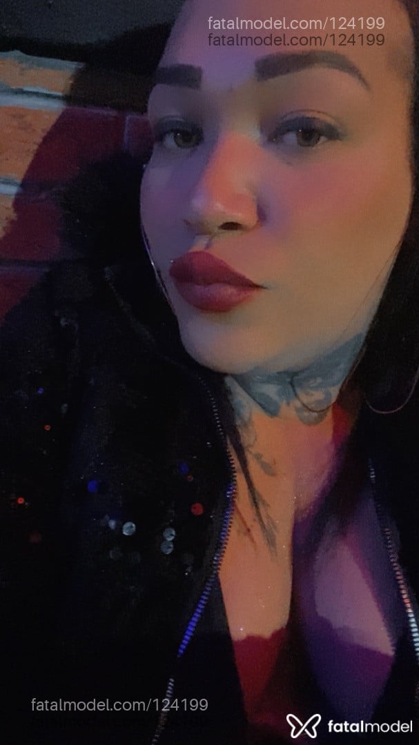 Acompanhante travesti com cabelo castanho de olhos castanhos em Passos Acompanhante travesti com cabelo castanho de olhos castanhos em Passos - Carol