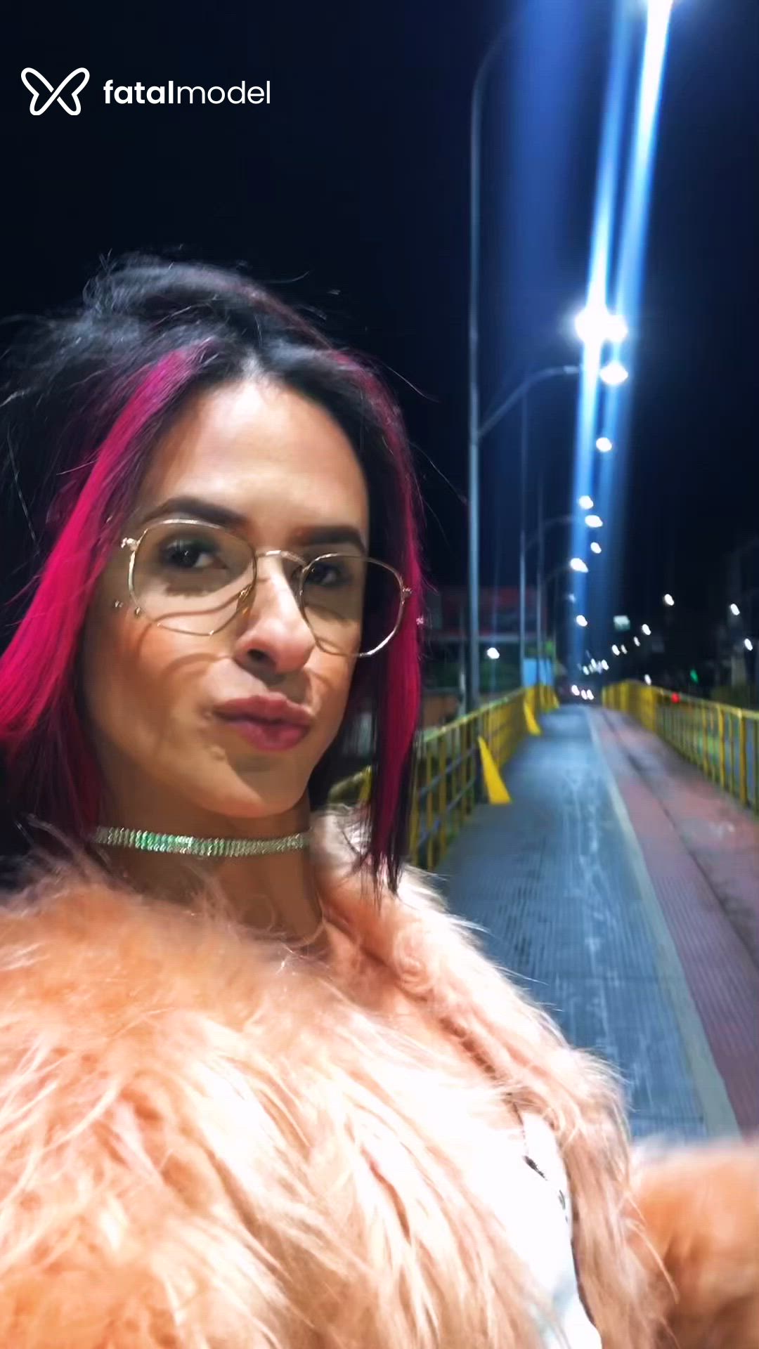 Acompanhante travesti morena (o) de olhos castanhos em Itajubá Acompanhante travesti morena (o) de olhos castanhos em Itajubá - Suzy