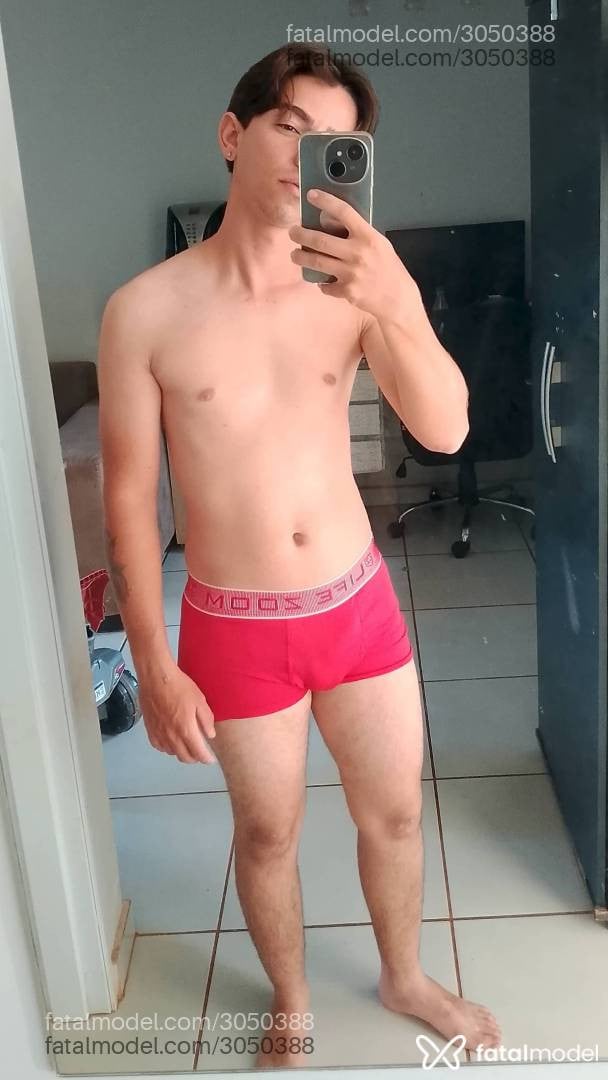 Acompanhante homem com cabelo castanho de olhos castanhos - Jorge Letto