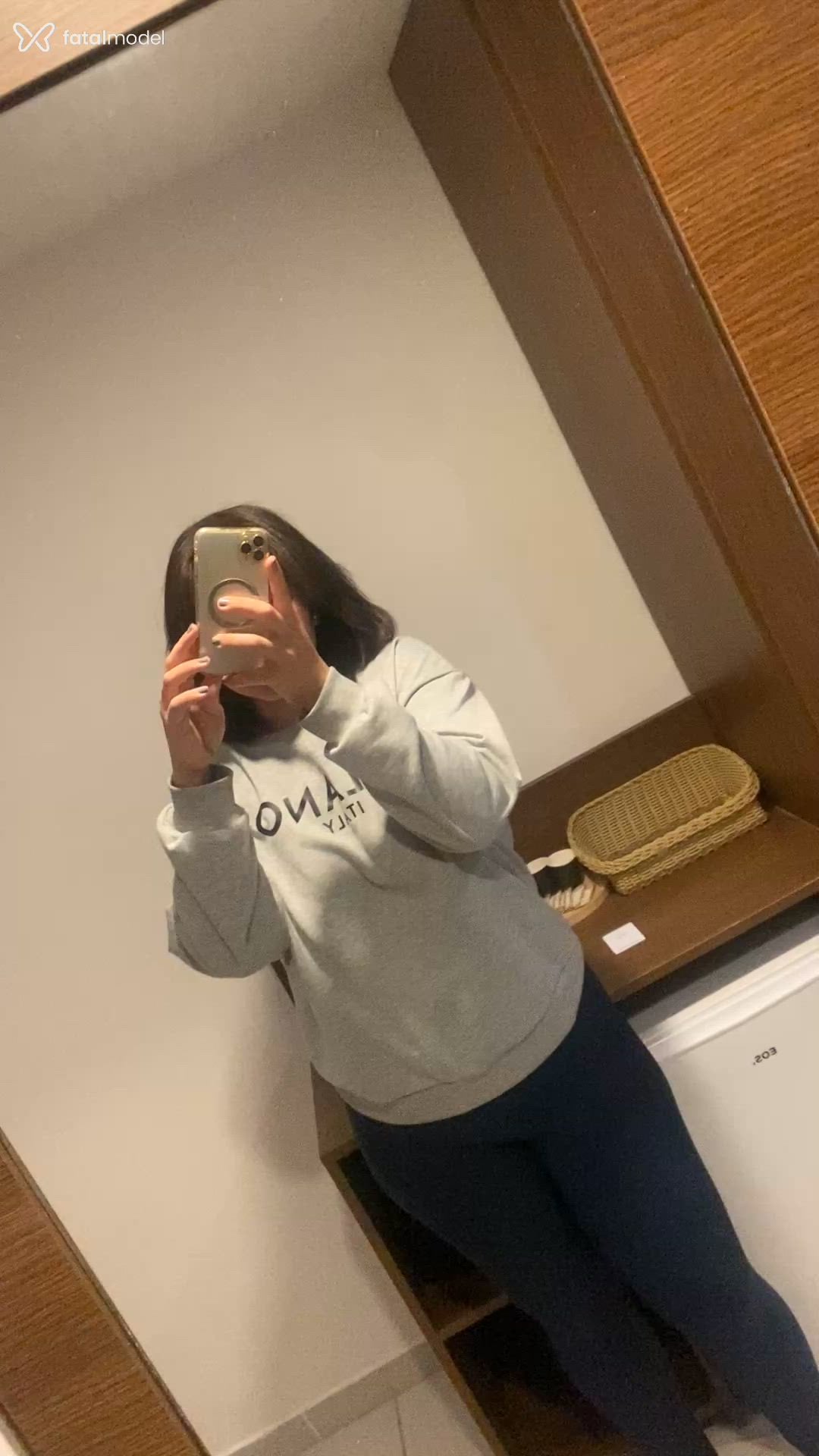Acompanhante mulher com cabelo castanho de olhos castanhos - Nataly Macedo Acompanhante mulher com cabelo castanho de olhos castanhos - Nataly Macedo