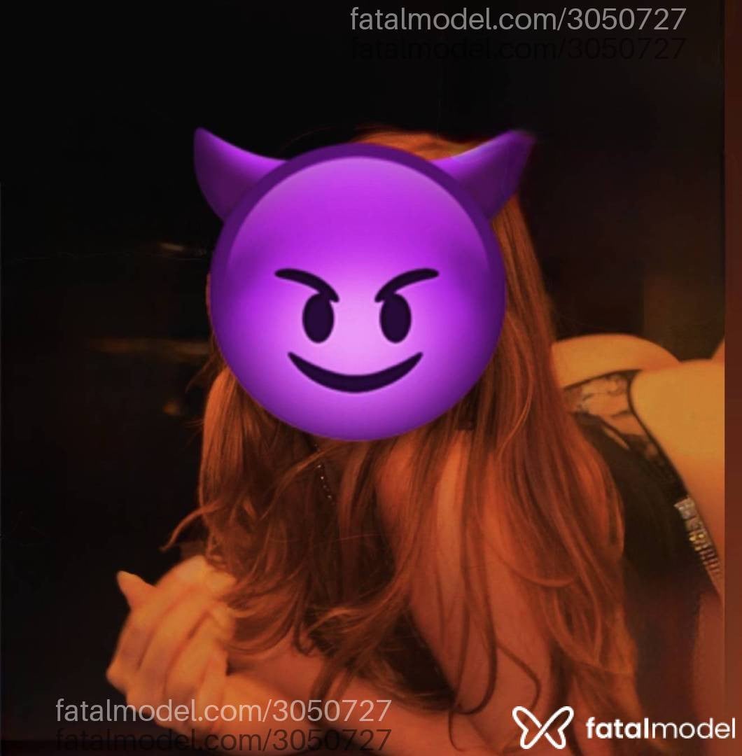 Acompanhante mulher com cabelo castanho de olhos castanhos em Itaúna - Larissa