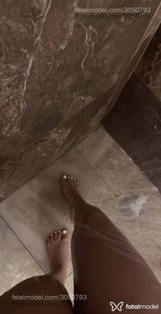 Acompanhante mulher loira (o) de olhos castanhos em Macaé - Larissa