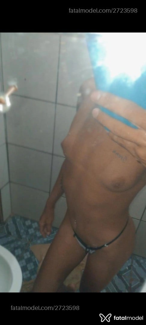 Acompanhante mulher trans morena (o) de olhos castanhos - Nycolle Maynnes Acompanhante mulher trans morena (o) de olhos castanhos - Nycolle Maynnes