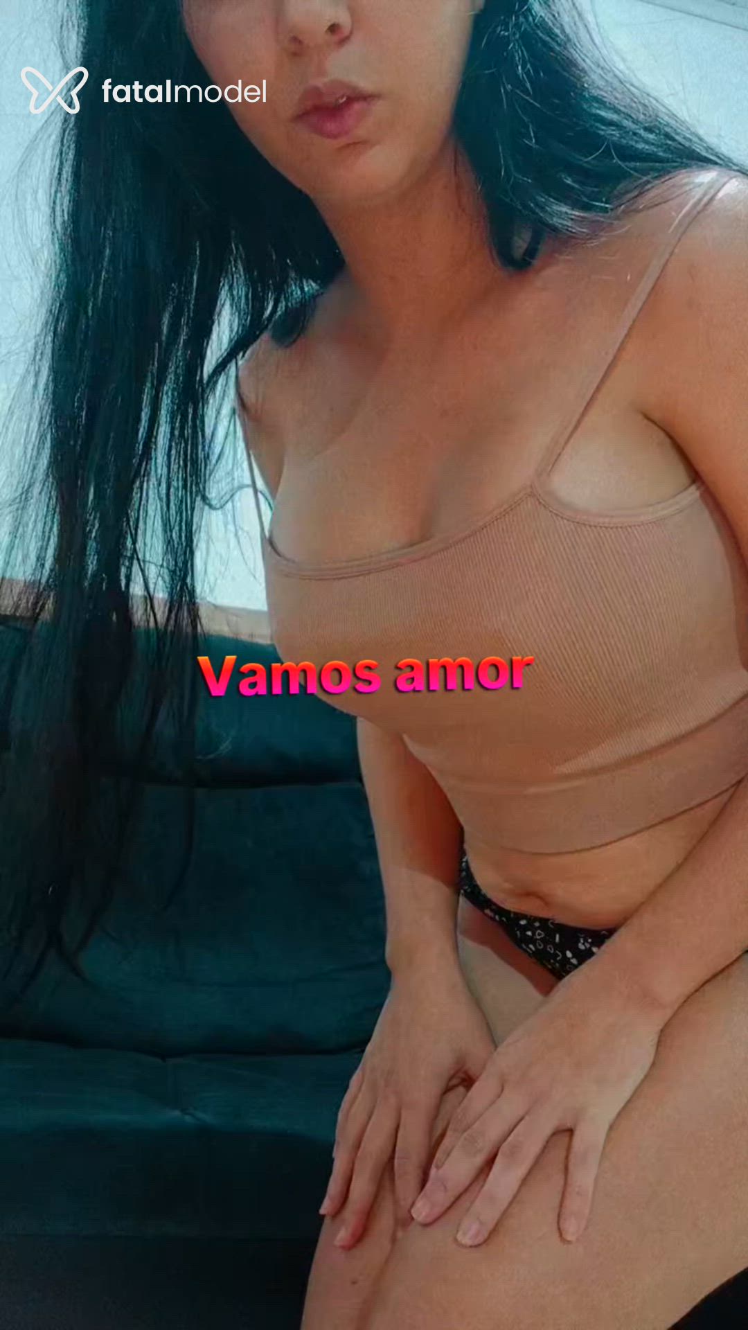 Acompanhante mulher morena (o) de olhos castanhos em Virtual Acompanhante mulher morena (o) de olhos castanhos em Virtual - Soffi