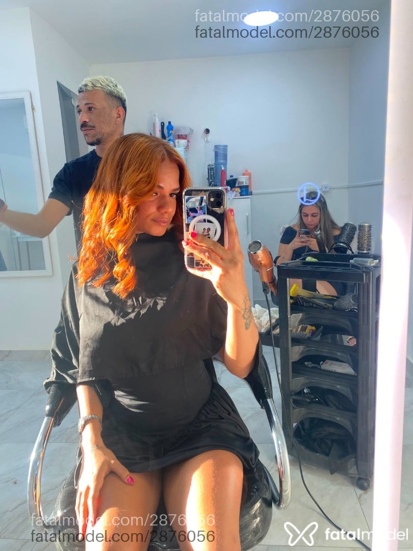 Acompanhante mulher com cabelo castanho de olhos castanhos em Carapicuíba - Mell