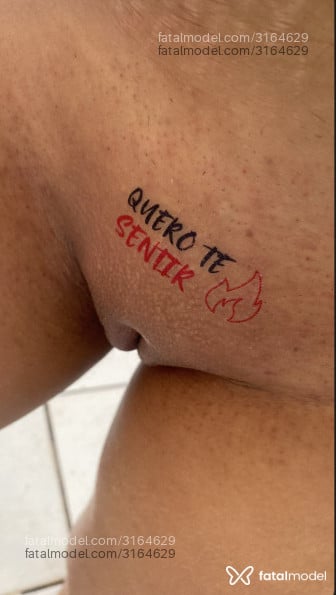 Acompanhante mulher com cabelo castanho de olhos castanhos - Acreaninha Acompanhante mulher com cabelo castanho de olhos castanhos - Acreaninha