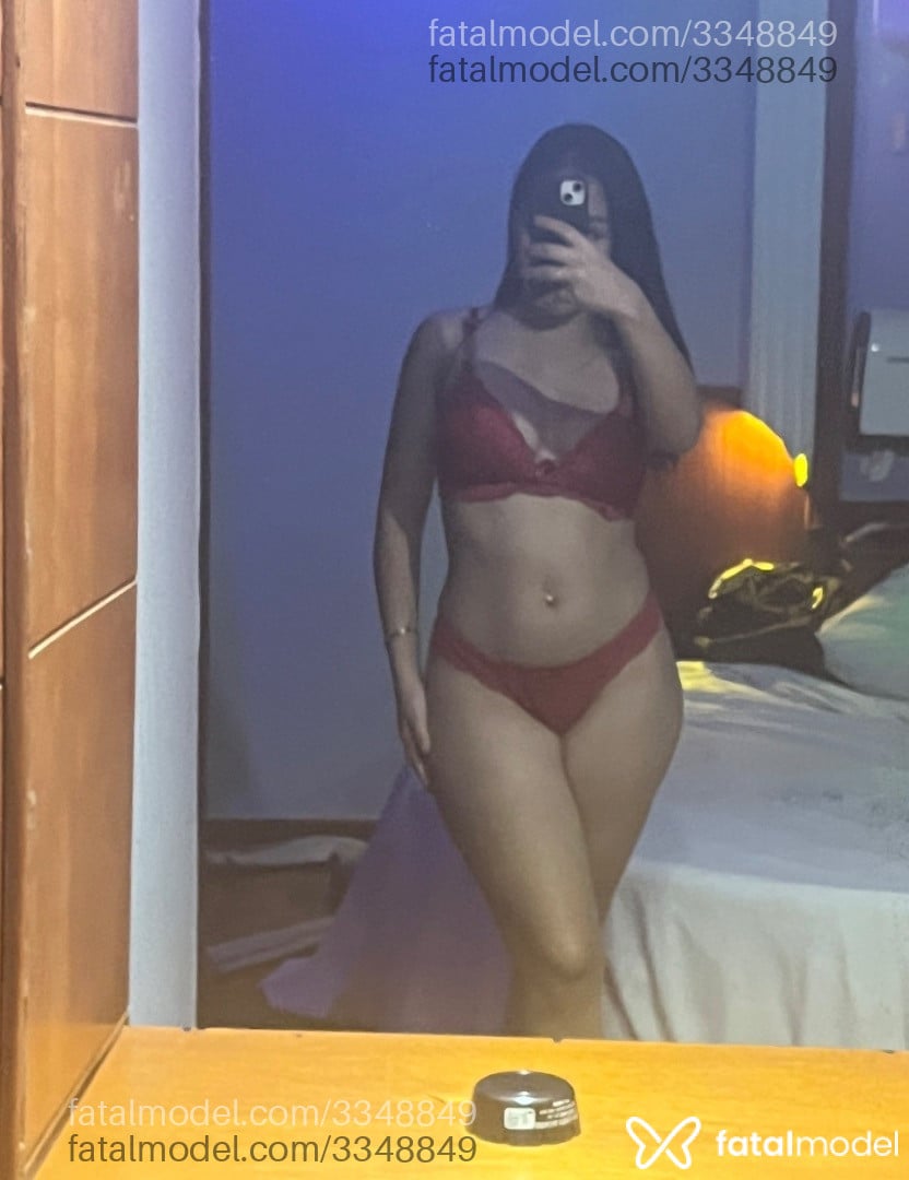 Acompanhante mulher morena (o) de olhos castanhos em Virtual Acompanhante mulher morena (o) de olhos castanhos em Virtual - sexykelly