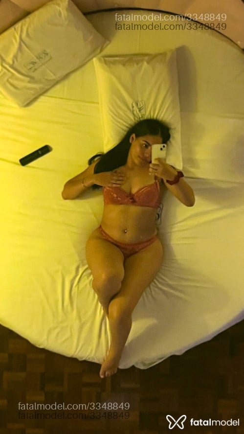 Acompanhante mulher morena (o) de olhos castanhos em Virtual Acompanhante mulher morena (o) de olhos castanhos em Virtual - sexykelly